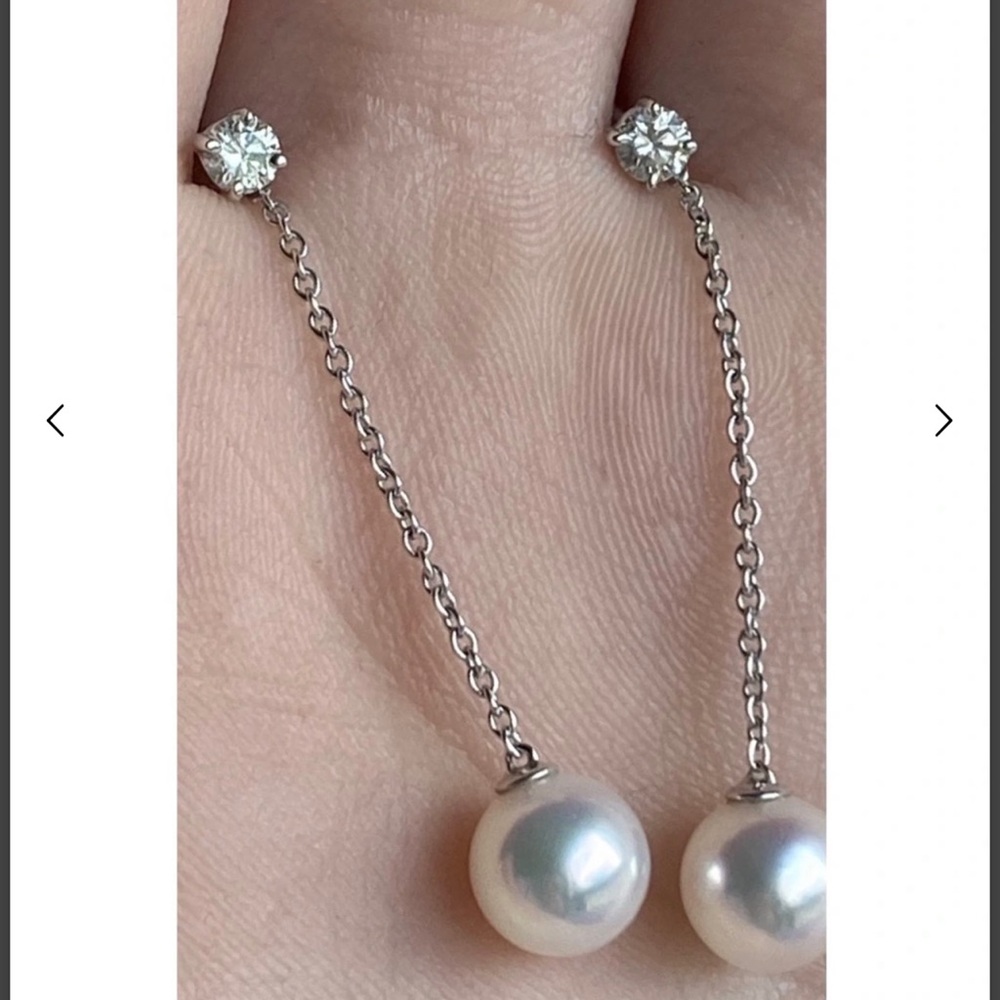 TIFFANY Signature Pearls Drop White Gold Earrings